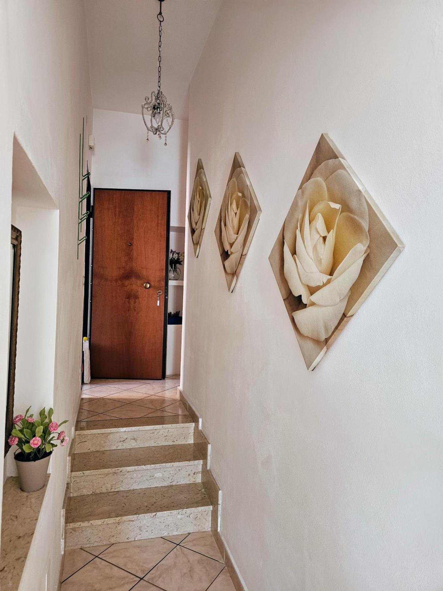 Casa Atena, Spaziosa, Romantica Con Idromassaggio Privato Varazze Exterior photo